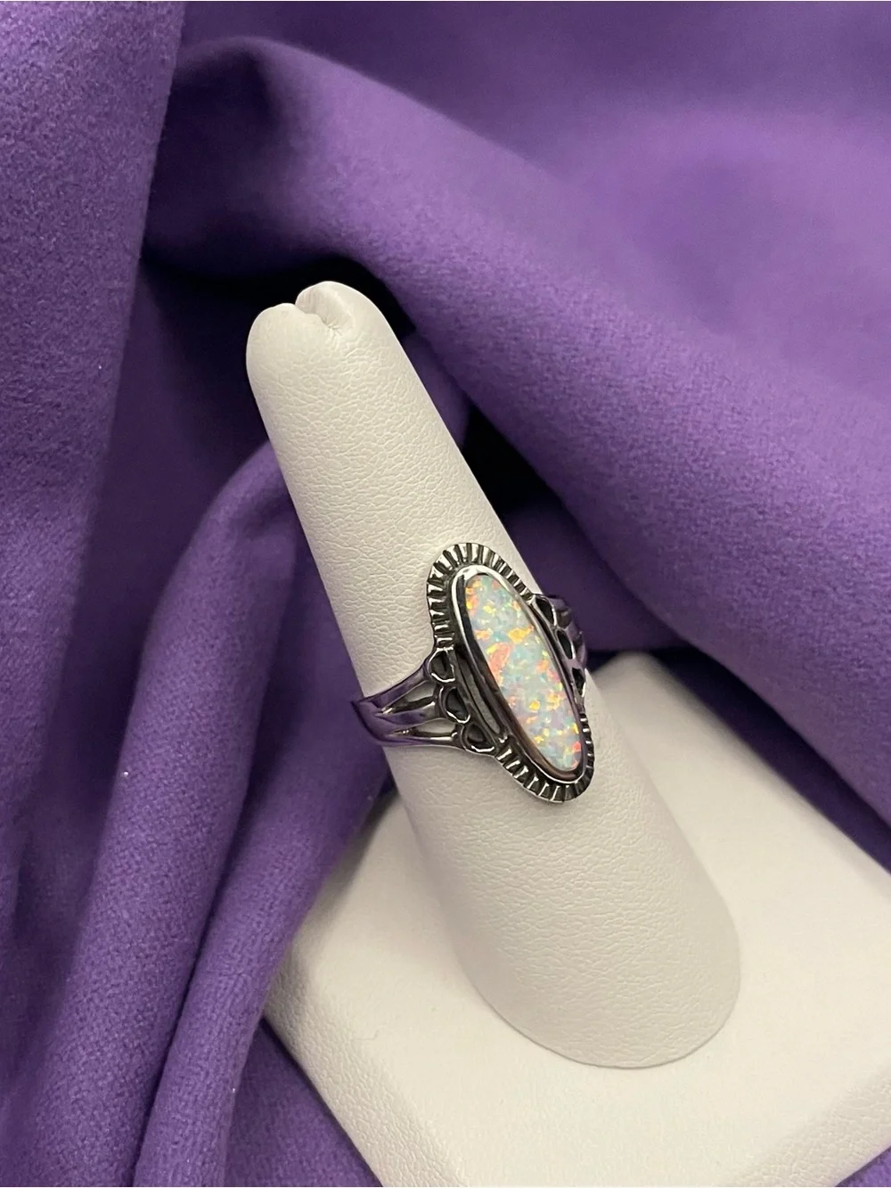 NWOT Vtg .925 SS southwestern style etched synthetic opal size 7 (5.05g)